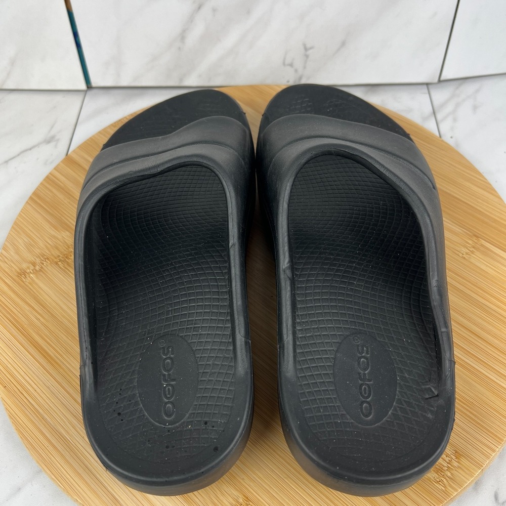 OOfos OOahh Recovery Slide Womens Size 9 Black Rubber Slip On Slides Sandals - Picture 2 of 10